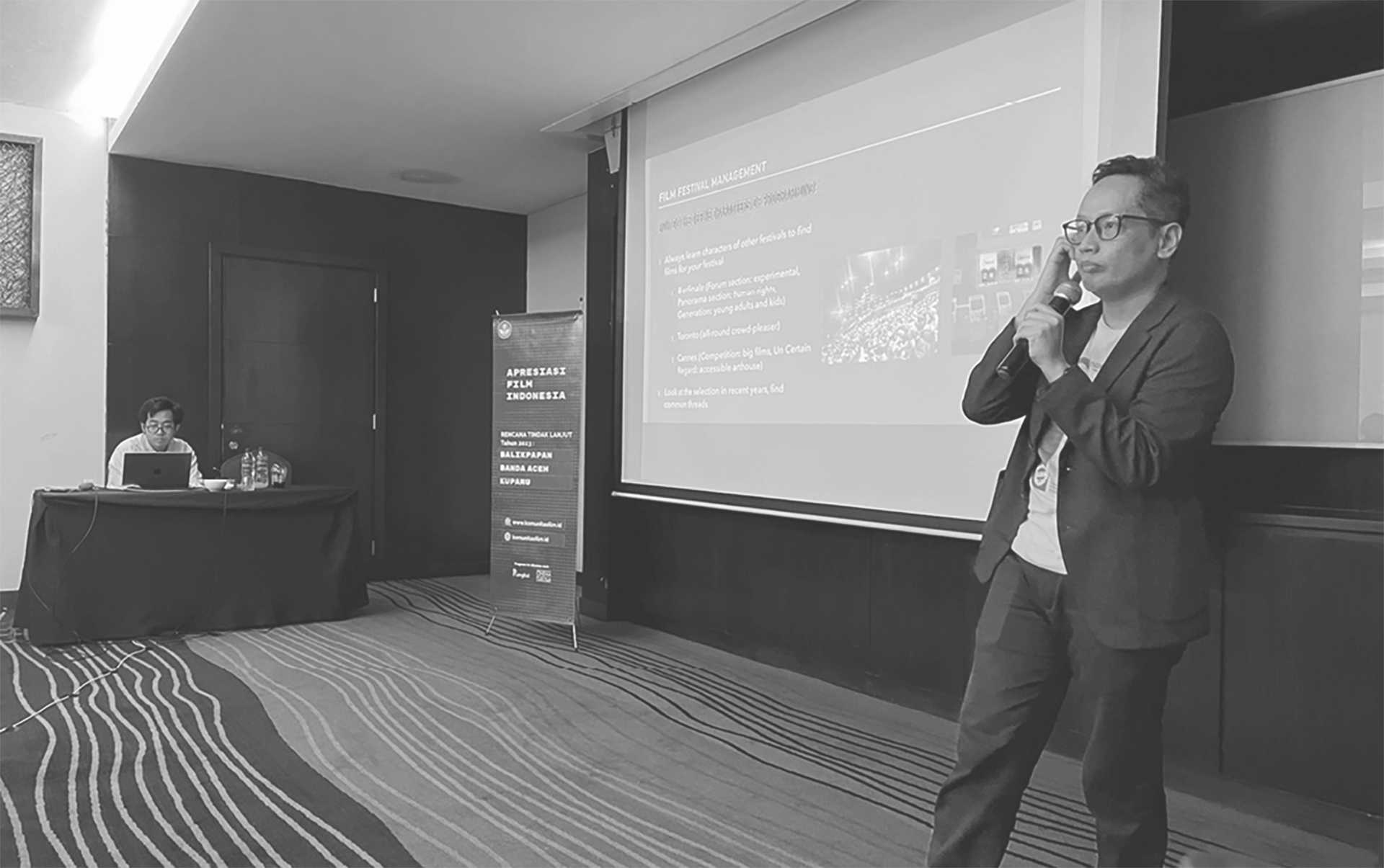 Nauval menjelaskan soal tata kelola festival film